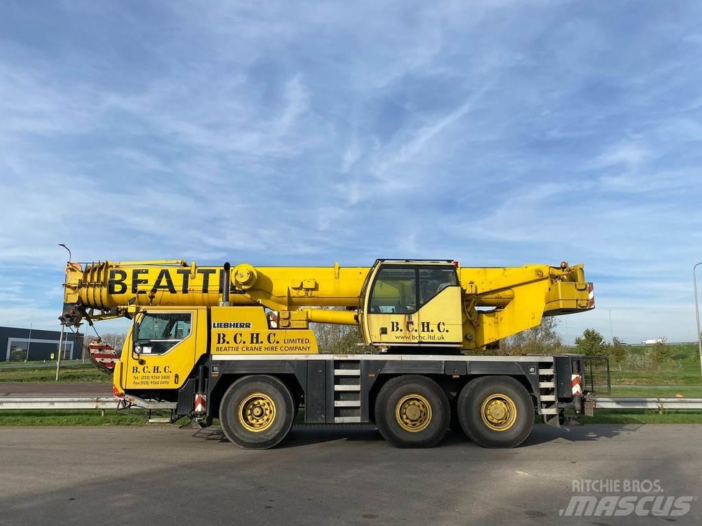 Liebherr LTM1055/1 Visurgājēji celtņi