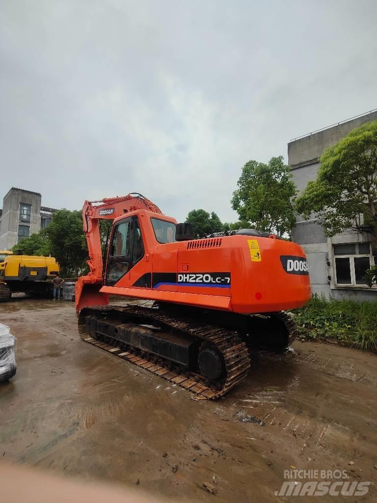Doosan 220 LC-7 Kāpurķēžu ekskavatori