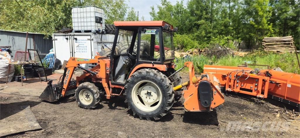 Kubota GT26 Kompaktie traktori