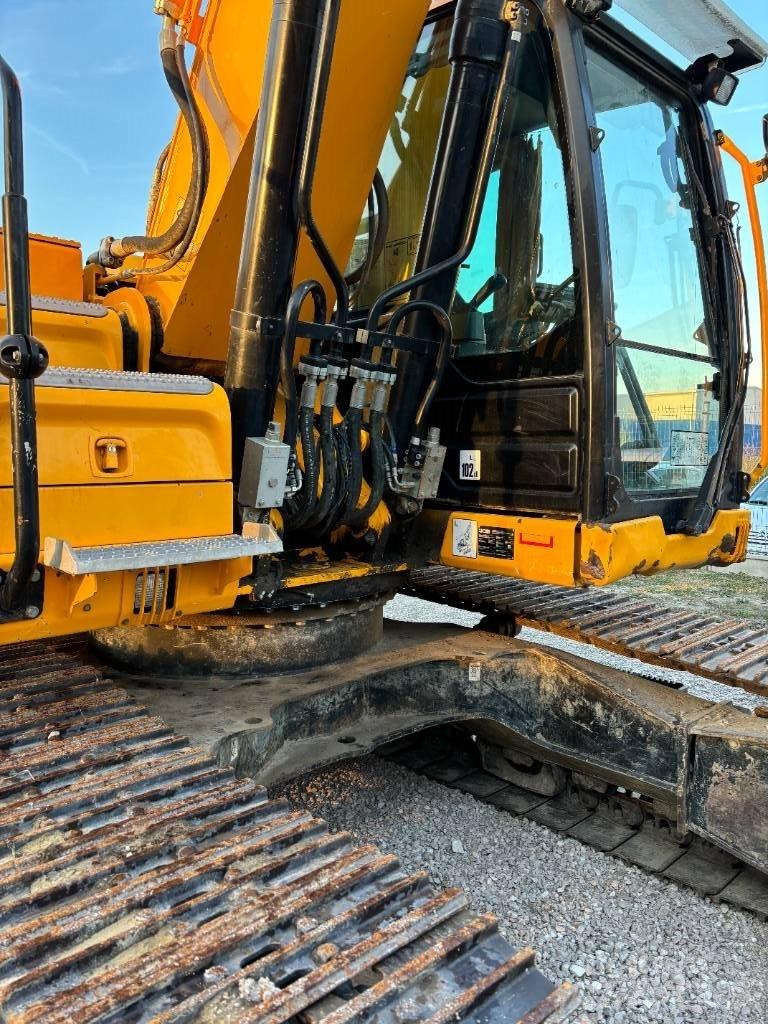 JCB 220 Kāpurķēžu ekskavatori