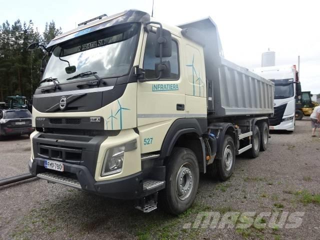 Volvo FMX 8x4 Pašizgāzējs