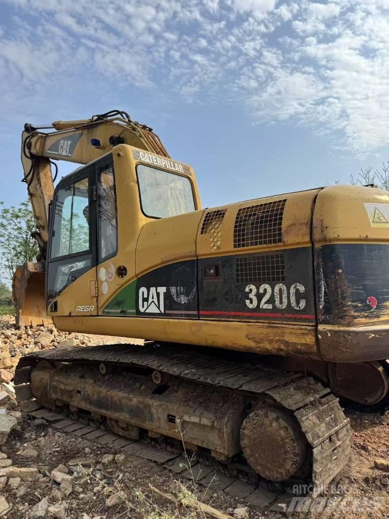 CAT 320 C Kāpurķēžu ekskavatori