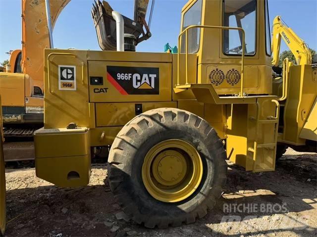 CAT 966 F Iekrāvēji uz riteņiem