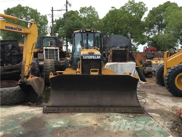 CAT D5K Kāpurķēžu buldozeri