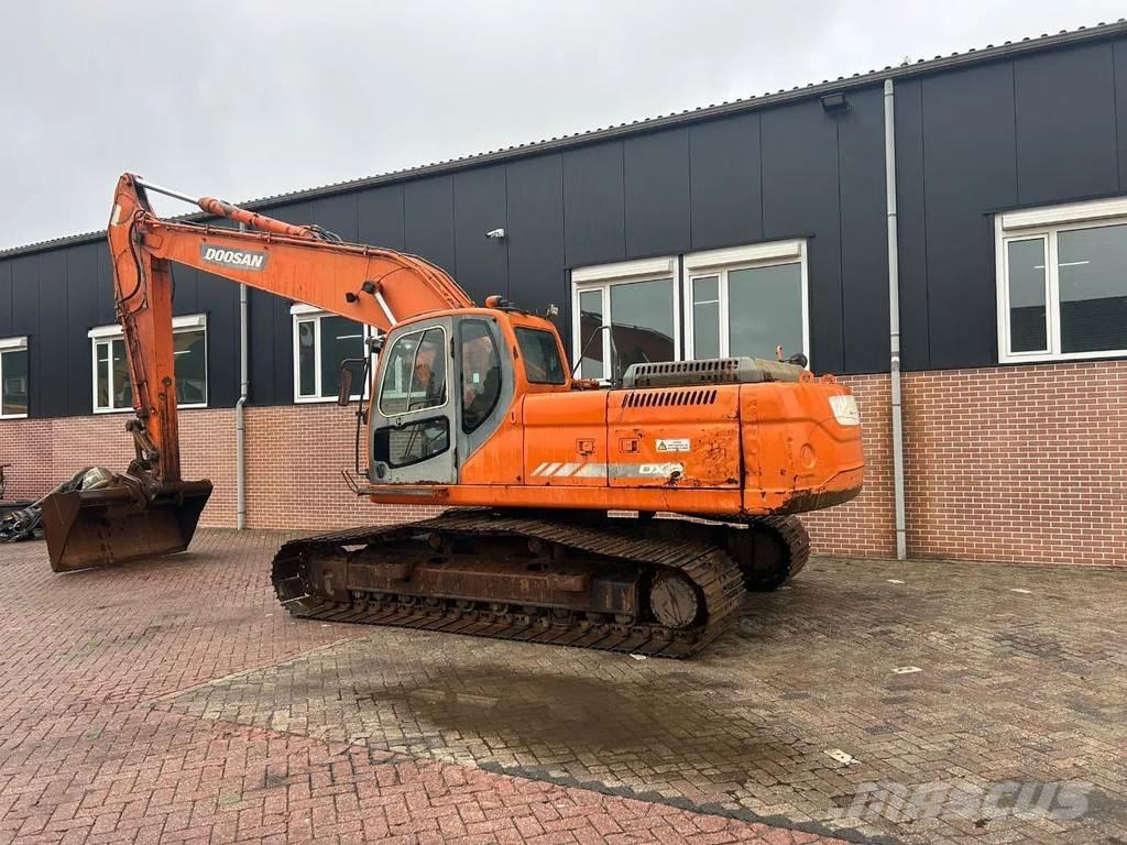 Doosan DX255LC Kāpurķēžu ekskavatori