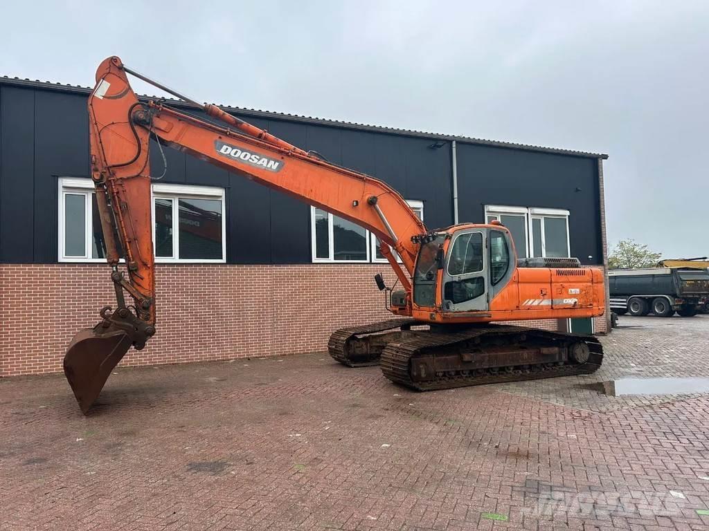 Doosan DX255LC Kāpurķēžu ekskavatori