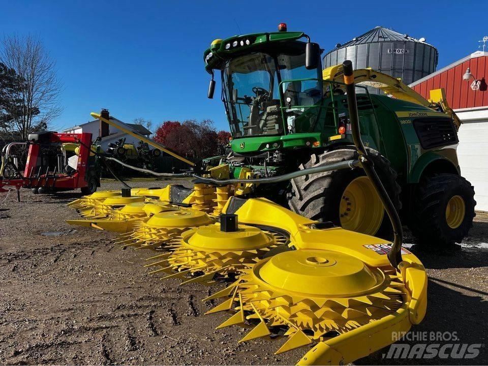 John Deere 772 Cits lopbarības novācēju, kombainu aprīkojums