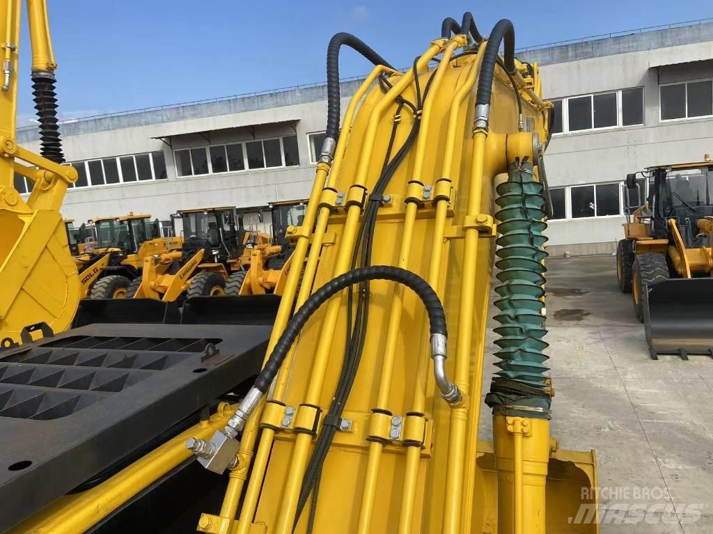 Komatsu PC 220-8 Kāpurķēžu ekskavatori