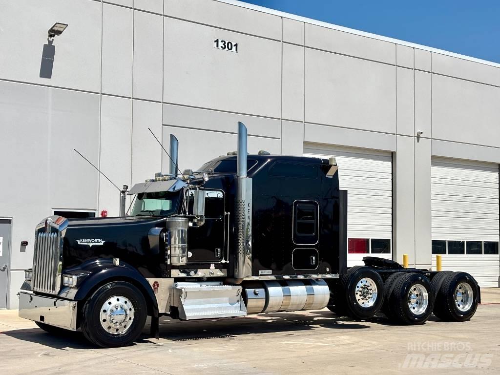 Kenworth W 900 Vilcēji