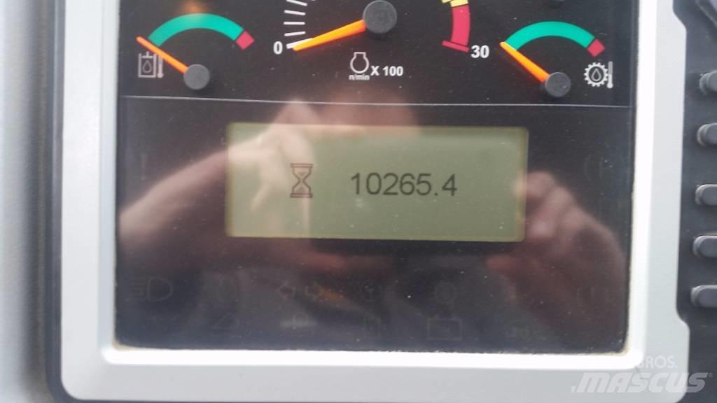 CAT 966 K Iekrāvēji uz riteņiem