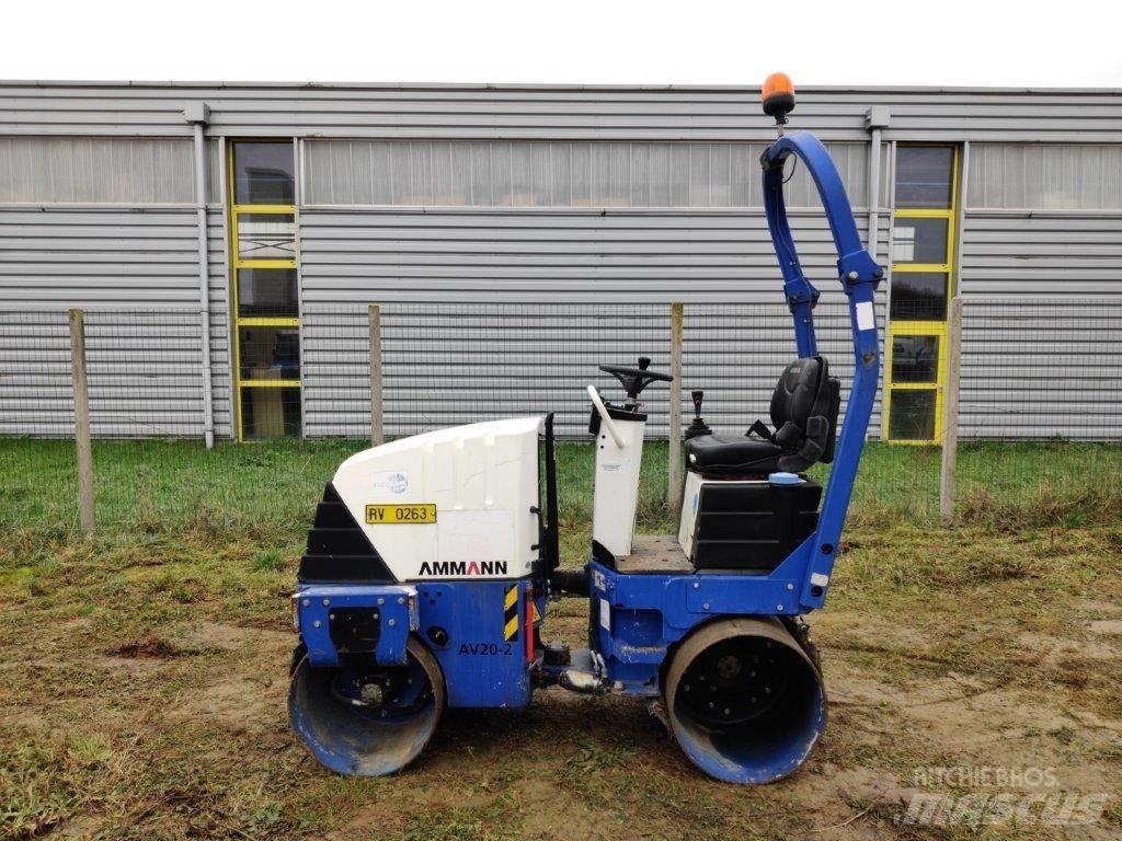 Ammann AV 20-2 Divvalču grunts veltņi