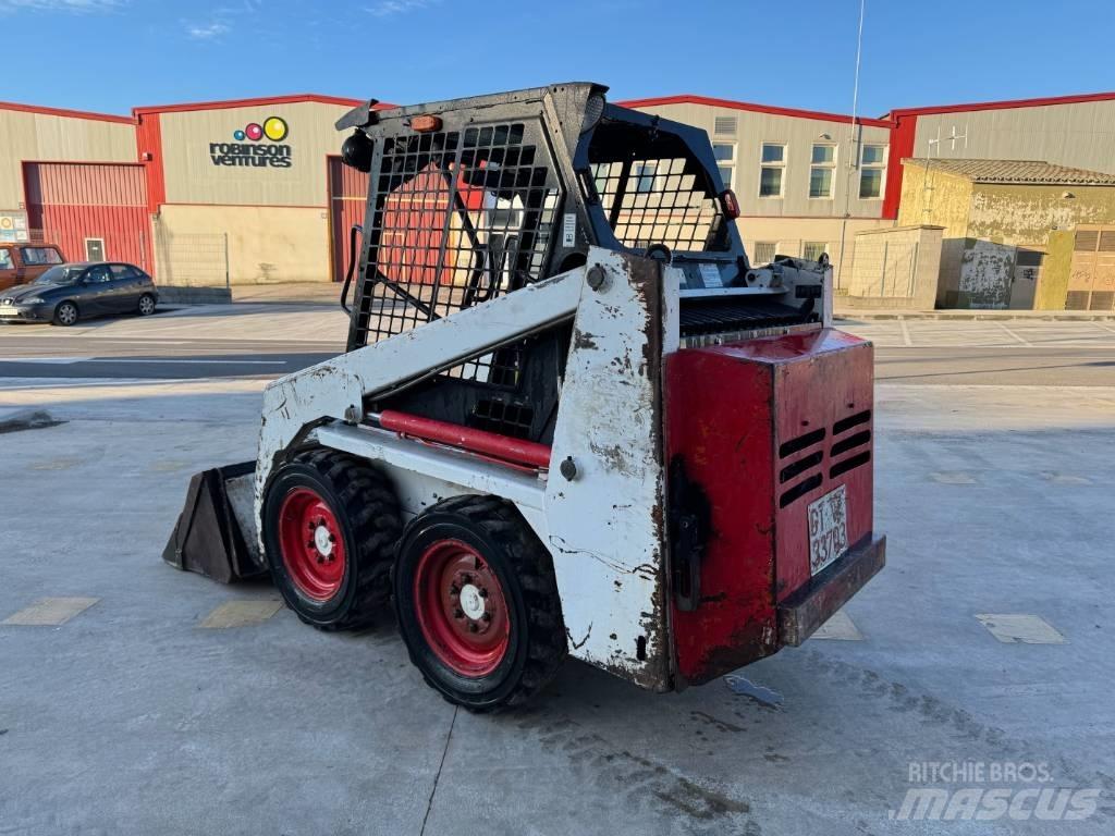Bobcat 543 Lietoti riteņu kompaktiekrāvēji