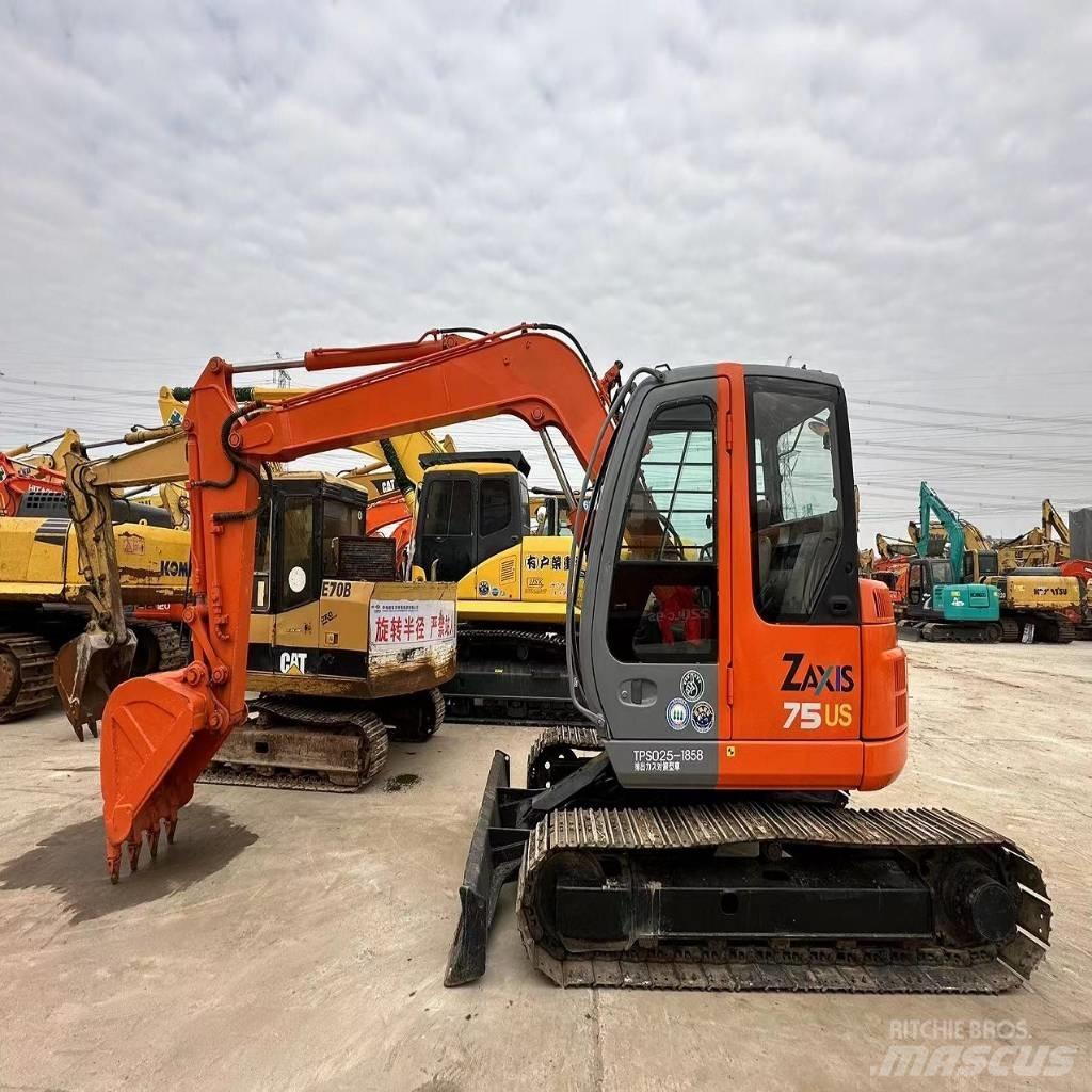 Hitachi ZX 75 US Vidēja lieluma ekskavatori 7 t - 12 t