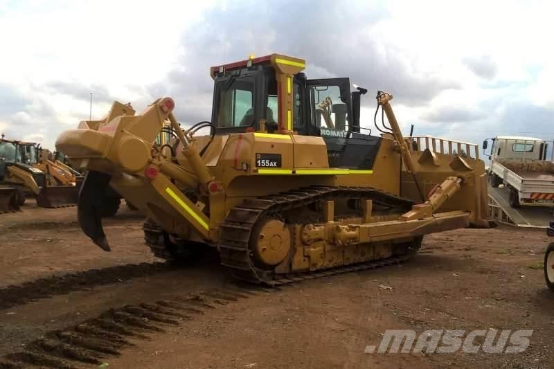 Komatsu D155-5 Kāpurķēžu buldozeri