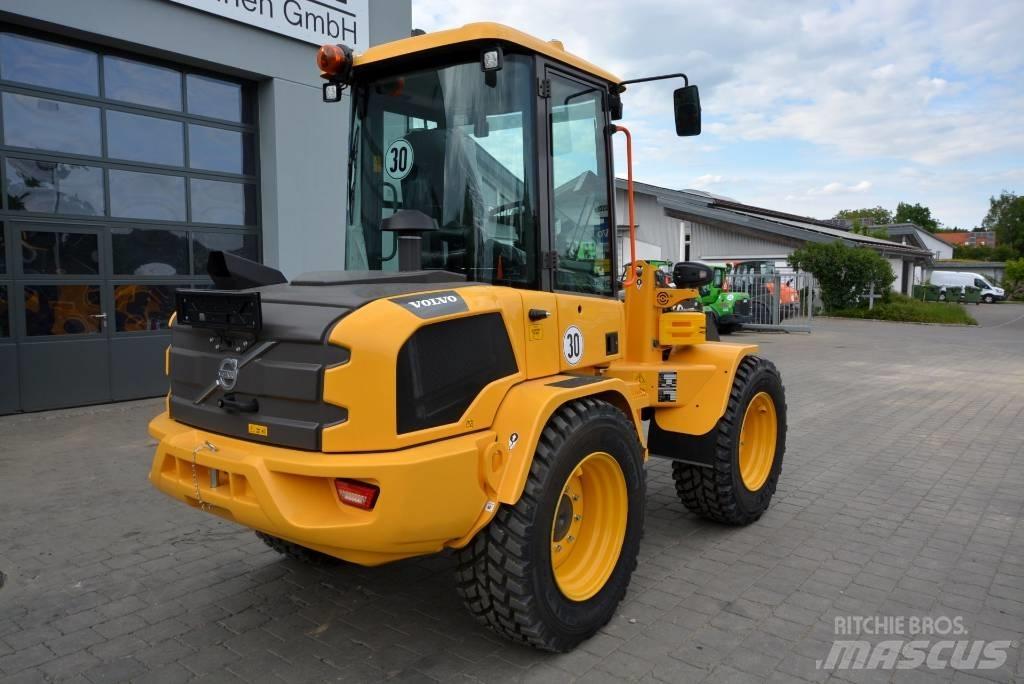 Volvo L 35 HS Iekrāvēji uz riteņiem