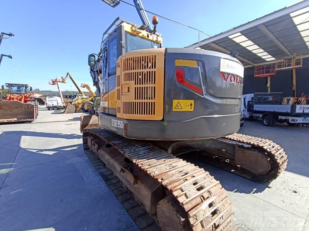 Volvo ECR 235 C L Kāpurķēžu ekskavatori