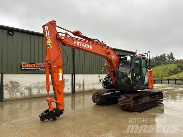 Hitachi ZX 135 US-6 Kāpurķēžu ekskavatori
