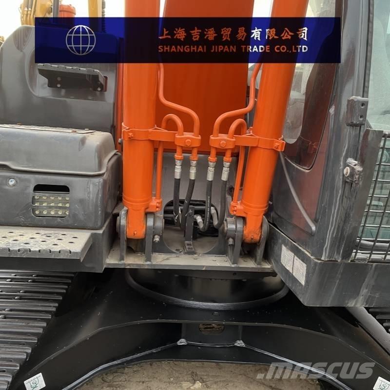 Hitachi ZX 130 Vidēja lieluma ekskavatori 7 t - 12 t