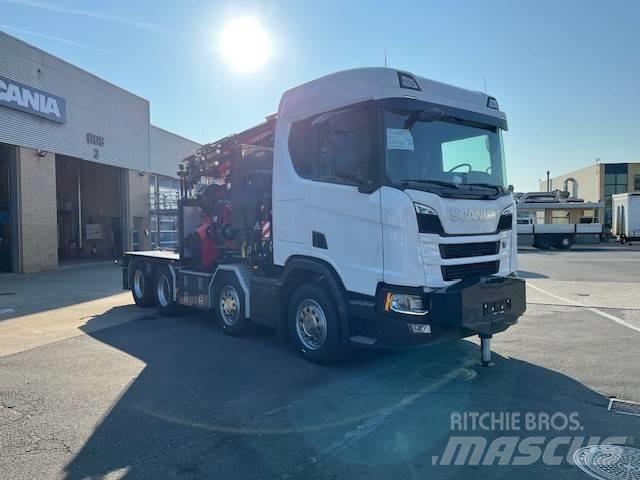 Scania R 560 Smagās mašīnas ar celtni