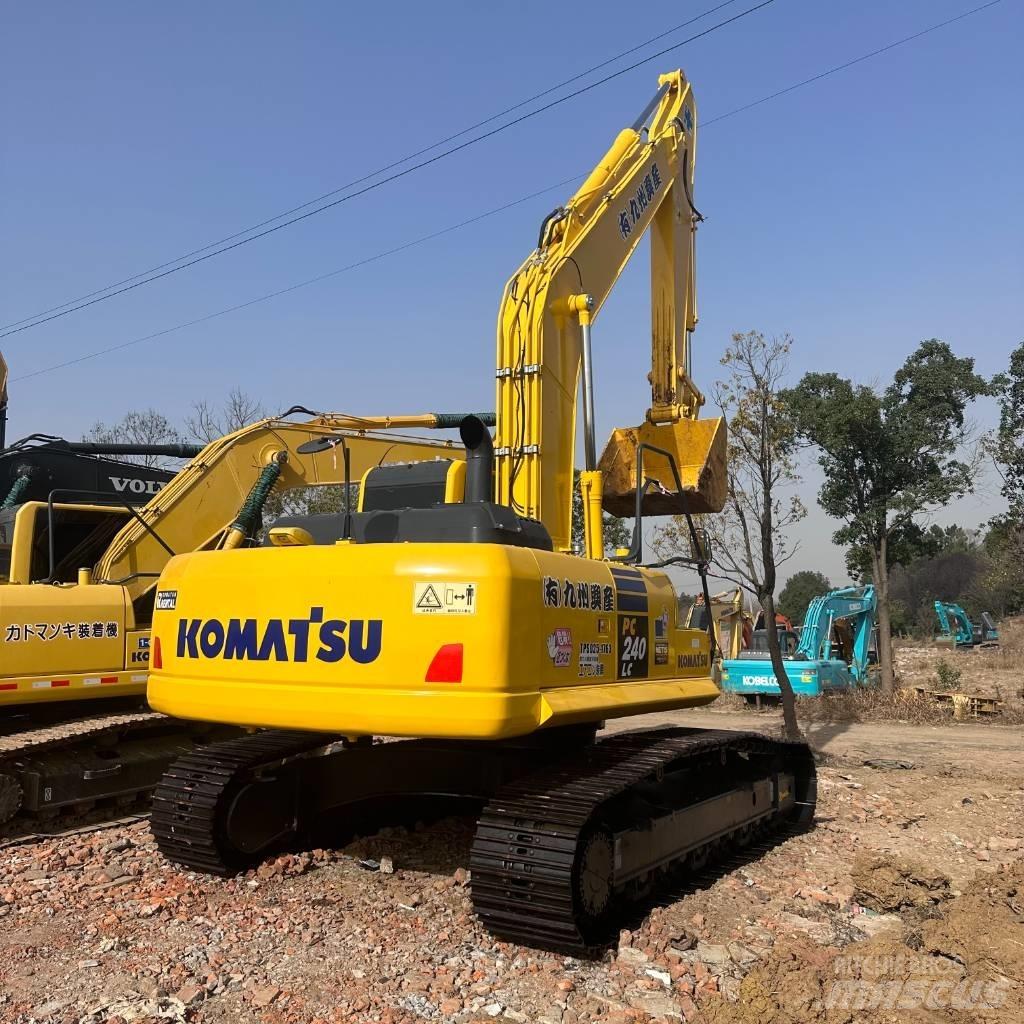 Komatsu PC 240 Kāpurķēžu ekskavatori