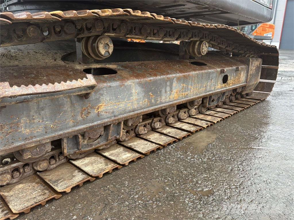 Volvo EC240 CL Kāpurķēžu ekskavatori