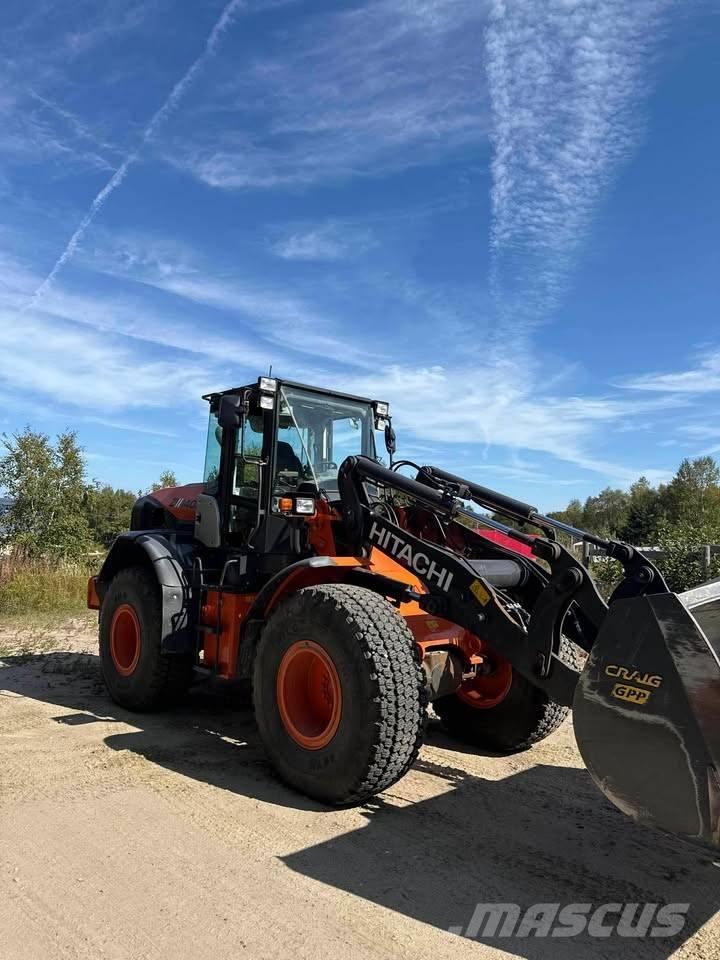 Hitachi ZW 140 Iekrāvēji uz riteņiem