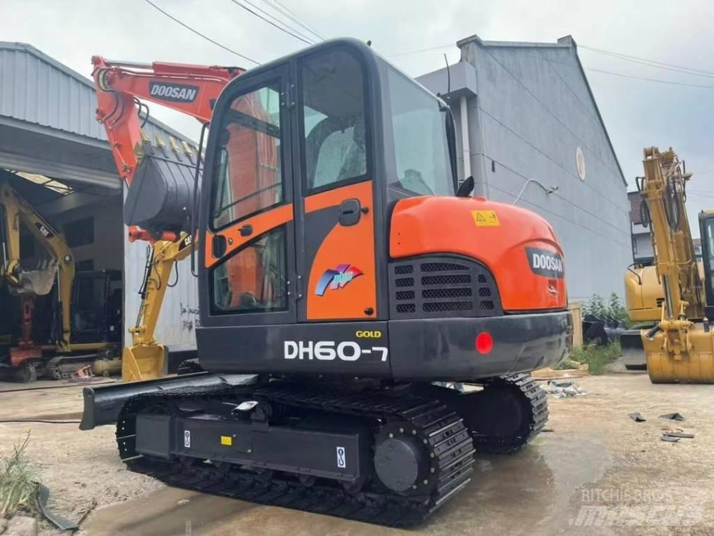 Doosan DH 60 Mini ekskavatori < 7 t