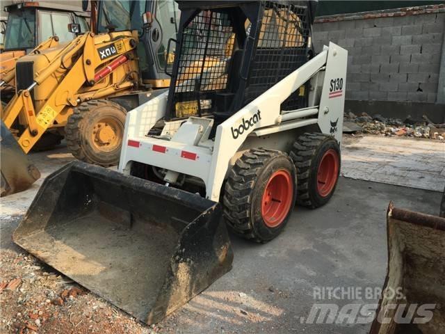 Bobcat S 130 Lietoti riteņu kompaktiekrāvēji
