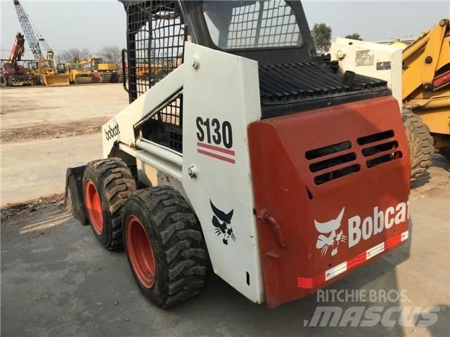 Bobcat S 130 Lietoti riteņu kompaktiekrāvēji