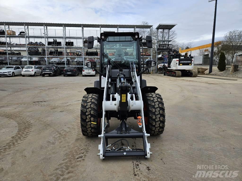 Bobcat L 75 Iekrāvēji uz riteņiem