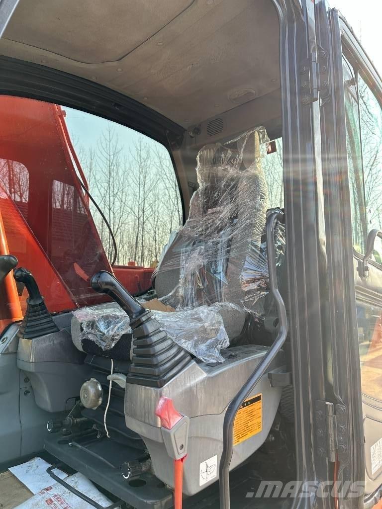 Doosan DX140 Kāpurķēžu ekskavatori