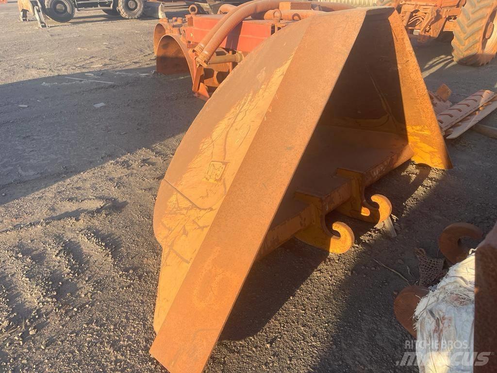CAT 320 E Kāpurķēžu ekskavatori