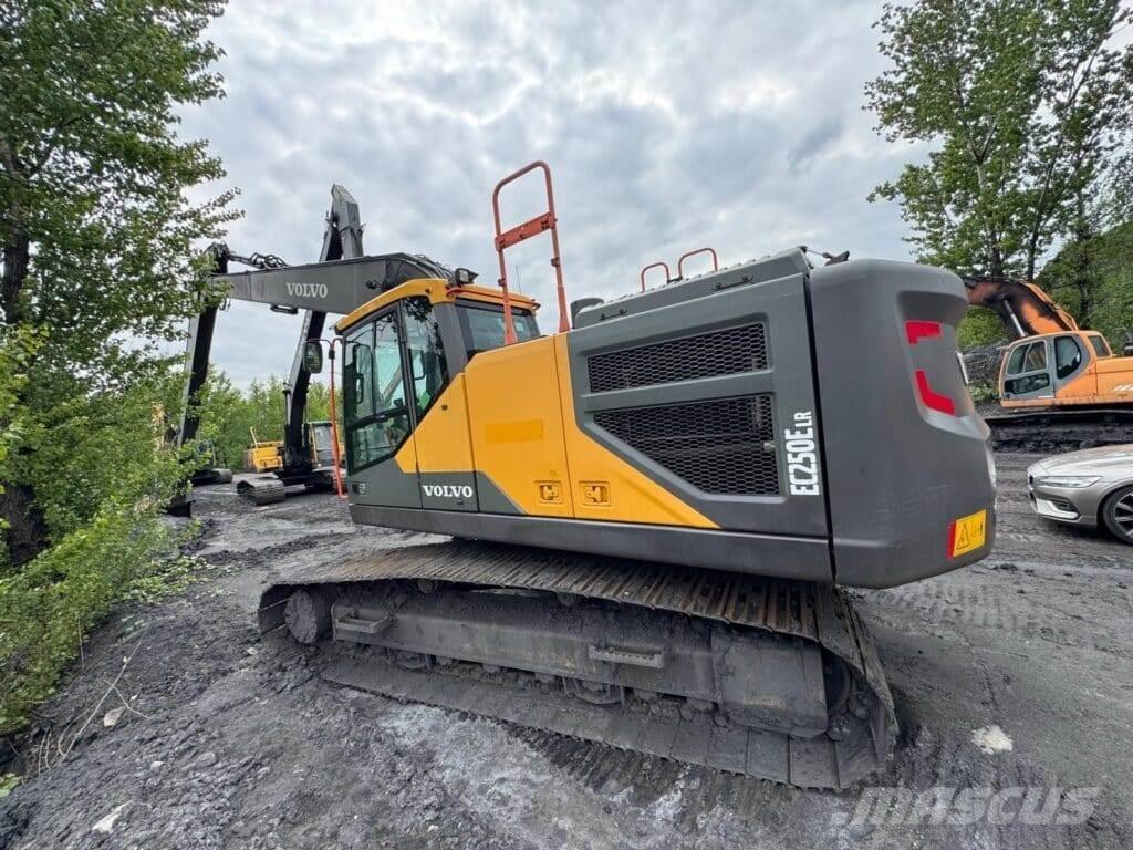 Volvo EC250ELR Kāpurķēžu ekskavatori