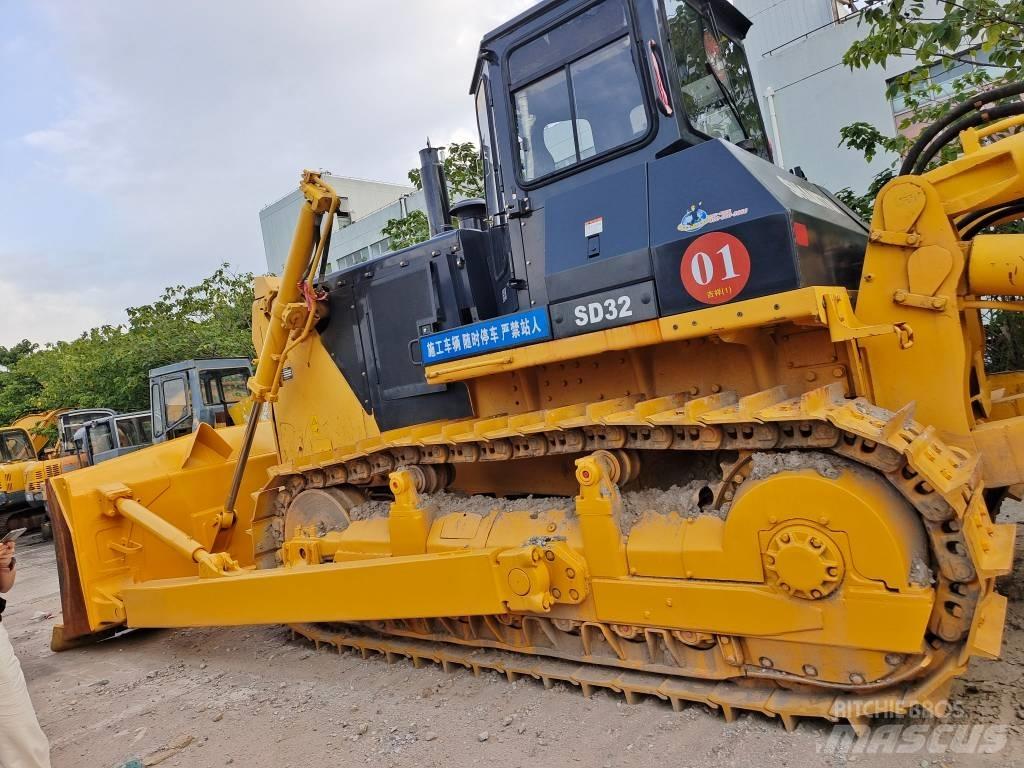 Shantui SD 32 Kāpurķēžu buldozeri
