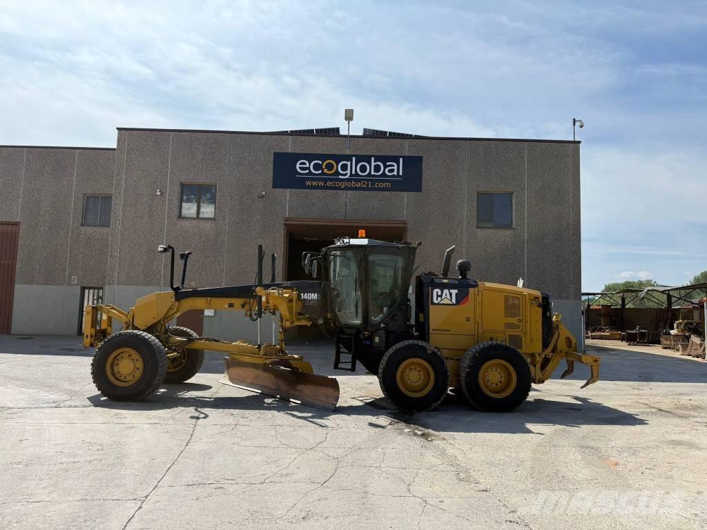 CAT 140 M 3 AWD Greideri