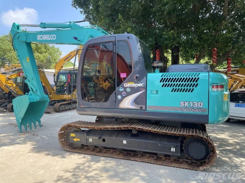 Kobelco SK130-8 Vidēja lieluma ekskavatori 7 t - 12 t