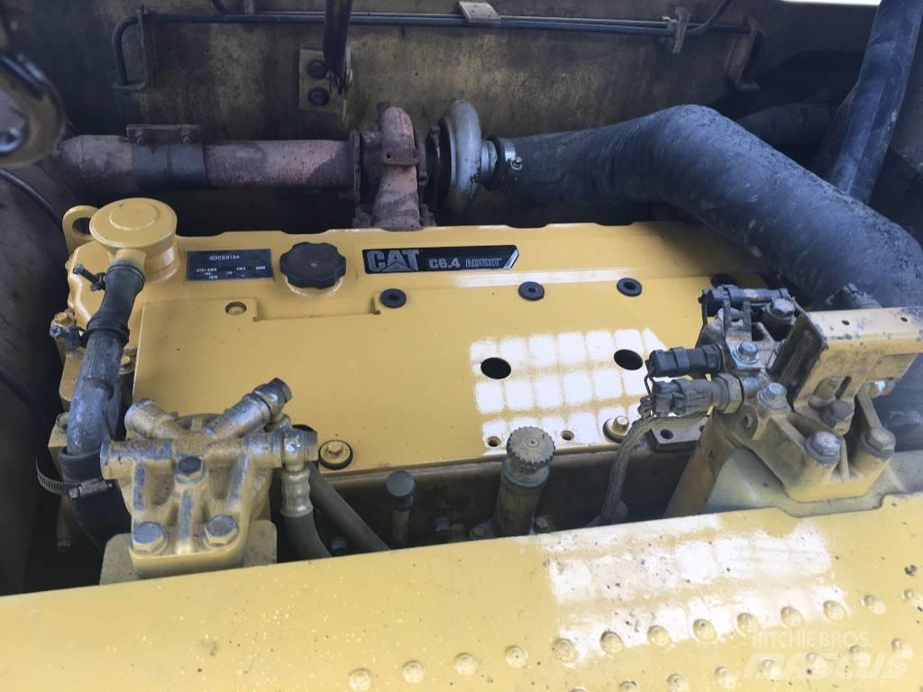 CAT 320 DL Kāpurķēžu ekskavatori