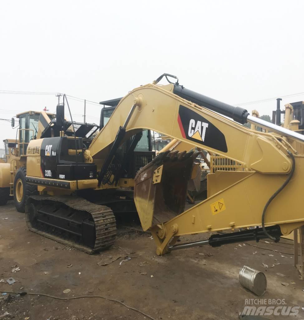 CAT 320 DL Kāpurķēžu ekskavatori