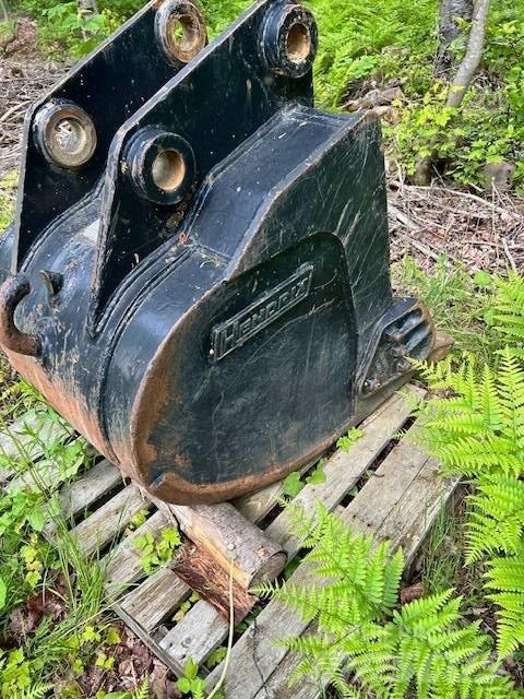 Kobelco SK 120 Kāpurķēžu ekskavatori