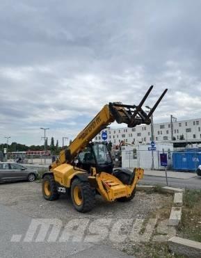 JCB 540-140 Teleskopiskie manipulatori