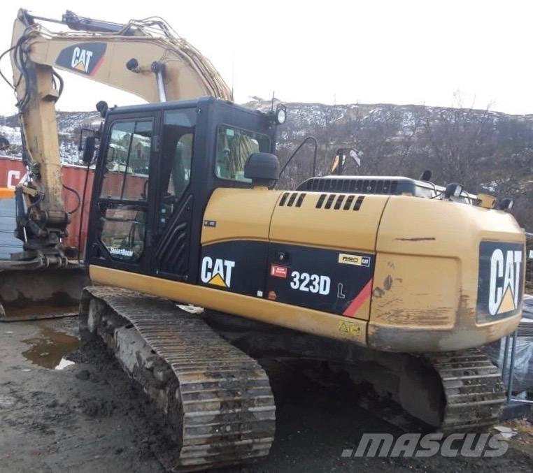 CAT 323 D L Kāpurķēžu ekskavatori