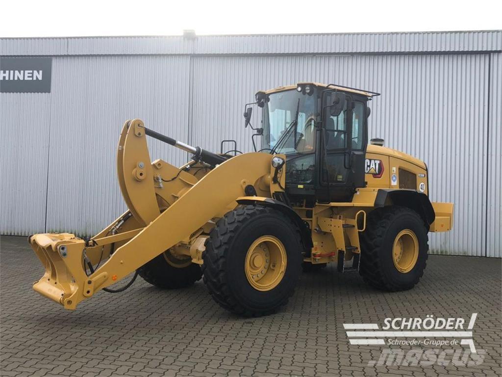  938 HL Iekrāvēji uz riteņiem