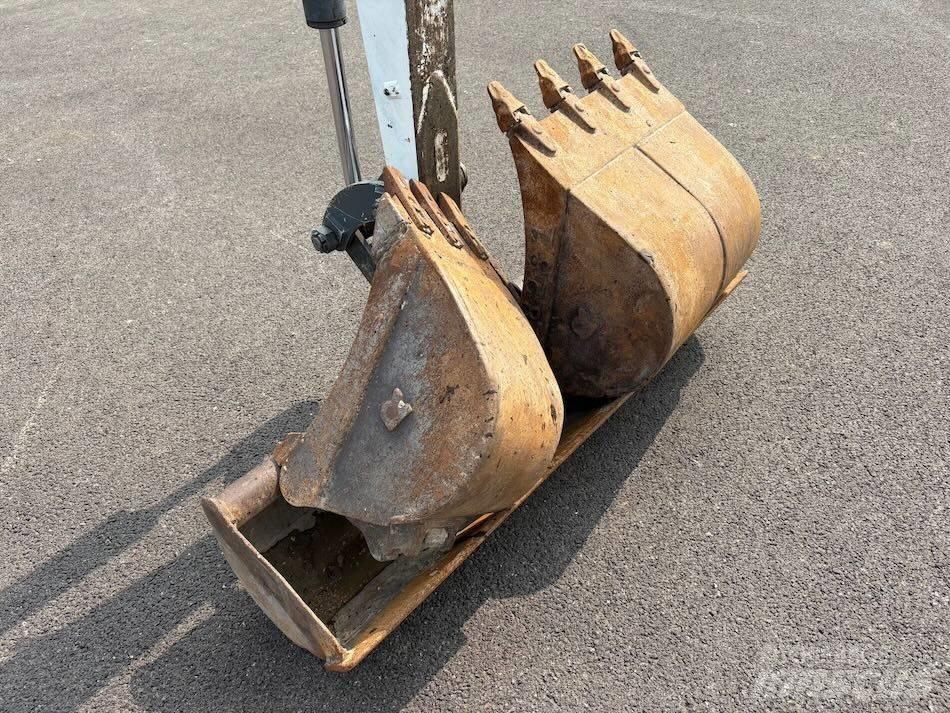 Neuson 38 Z 3 RD Mini ekskavatori < 7 t