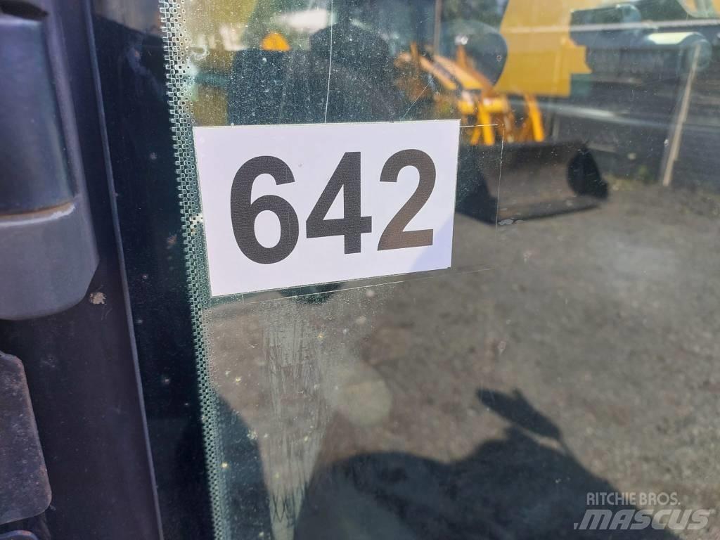 JCB 533-105 Teleskopiskie manipulatori