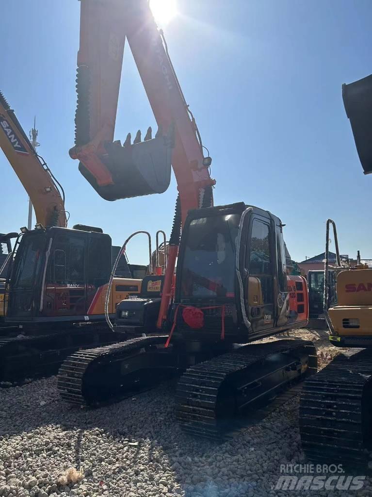 Hitachi ZX 120 Vidēja lieluma ekskavatori 7 t - 12 t