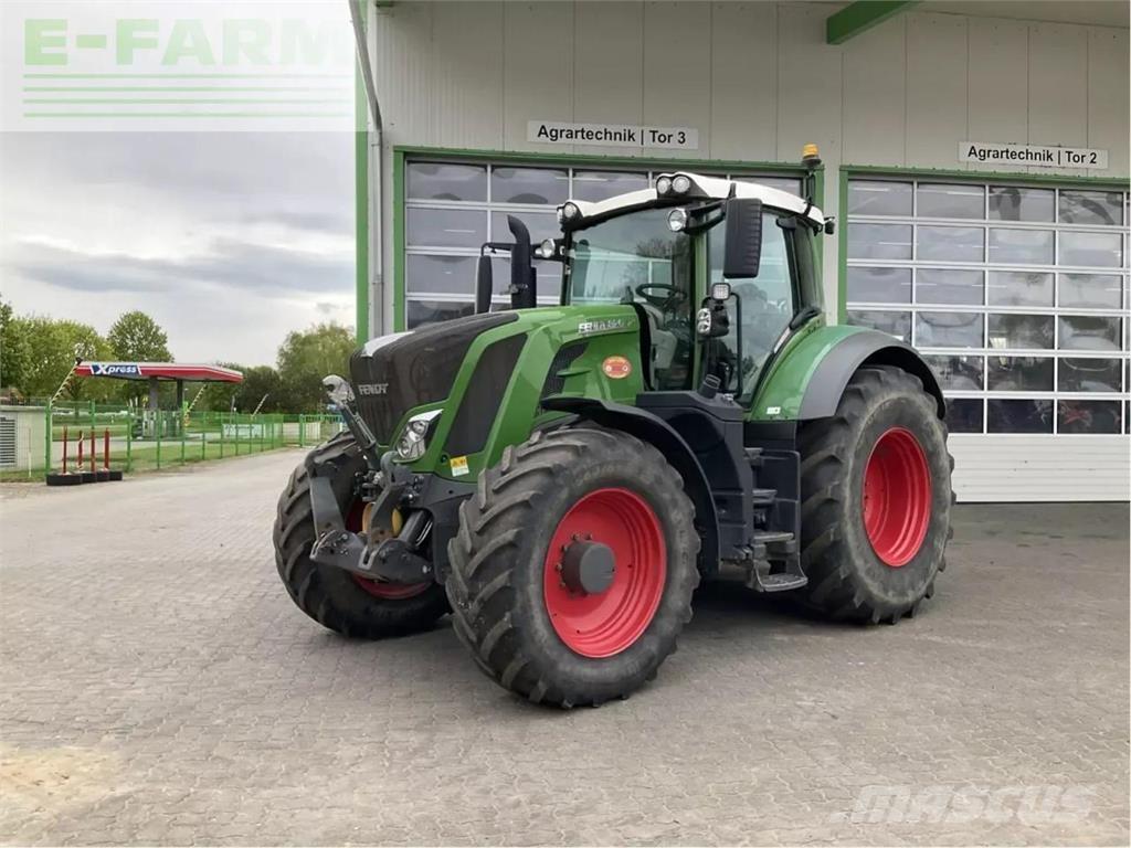 Fendt 826 vario s4 Traktori