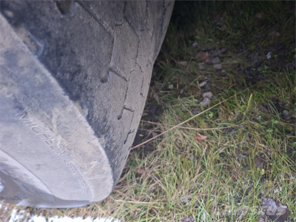 Scania R164 Pašizgāzējs