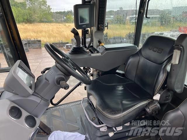 JCB Fastrac 4220 Traktori