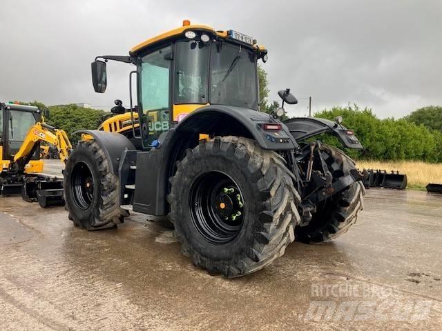 JCB Fastrac 4220 Traktori