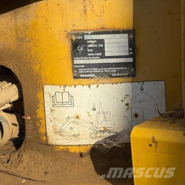 Komatsu PC88MR Vidēja lieluma ekskavatori 7 t - 12 t